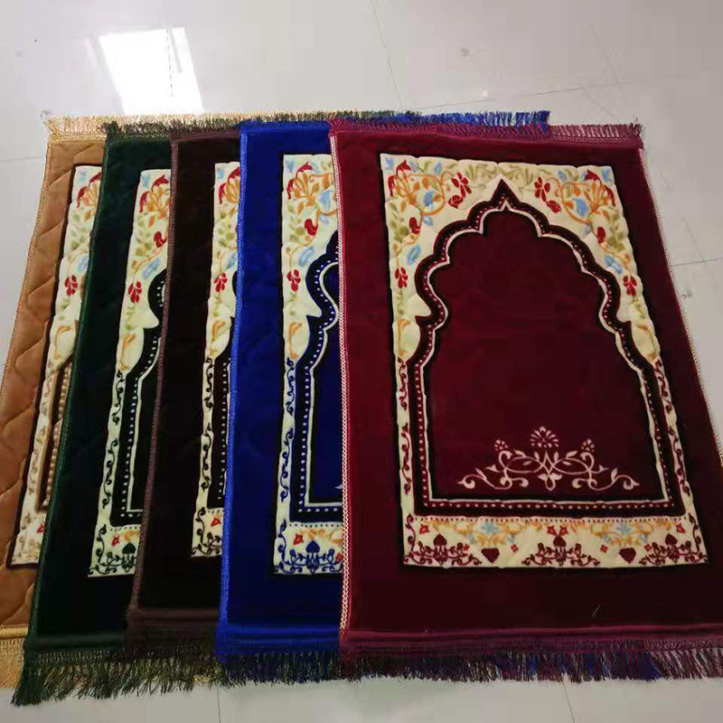 Anti slip backing raschel prayer rug islam prayer mat for muslim